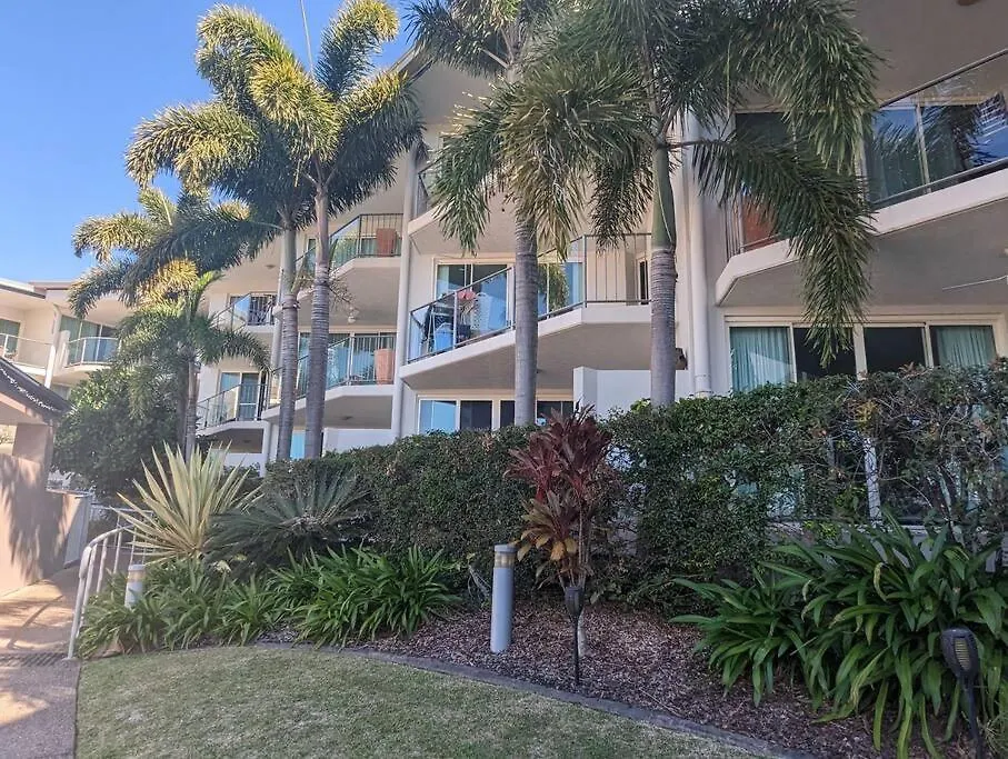 Caloundra Poolside Paradise